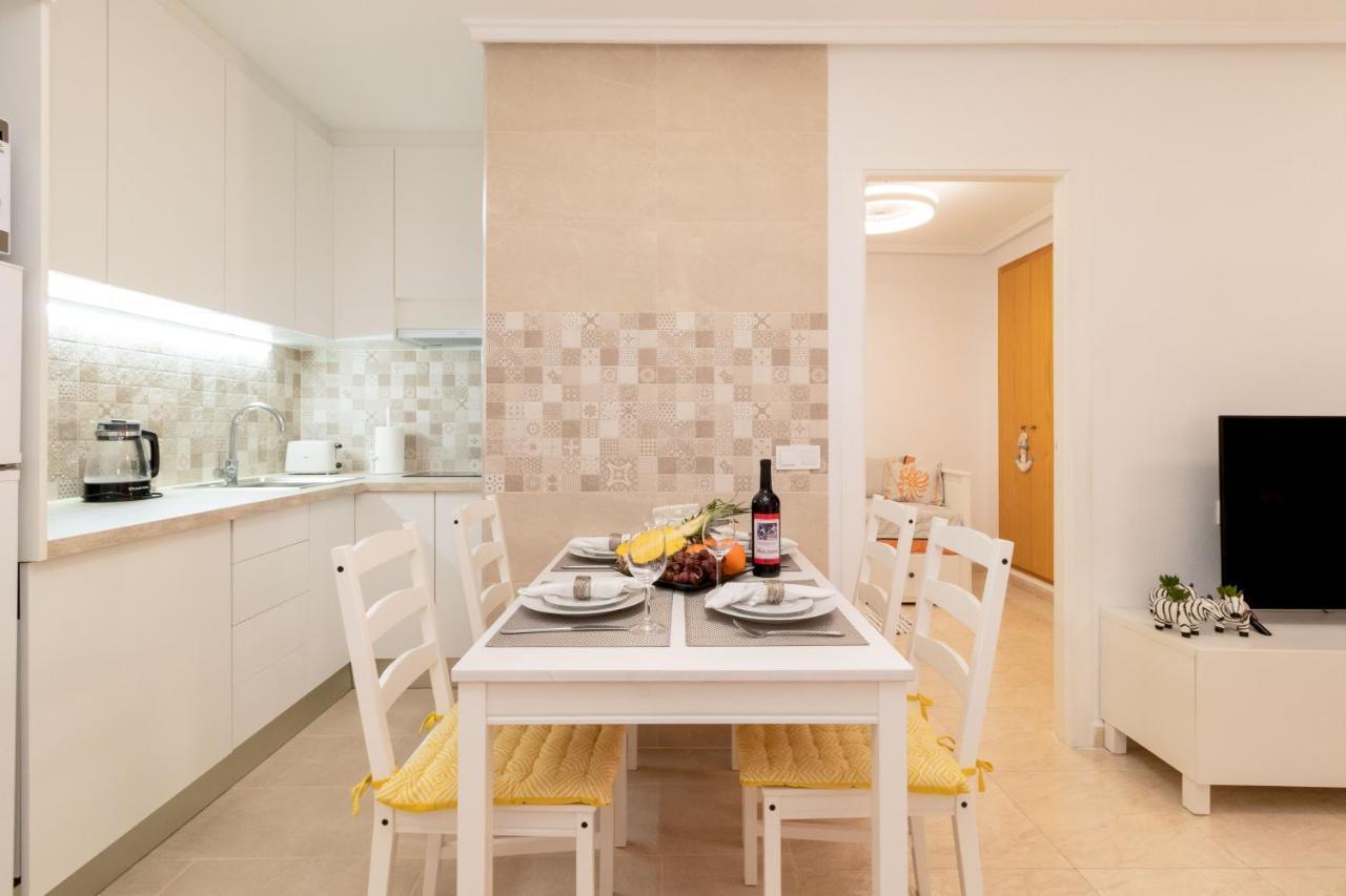 Apartamento Asta Torrevieja Exterior foto