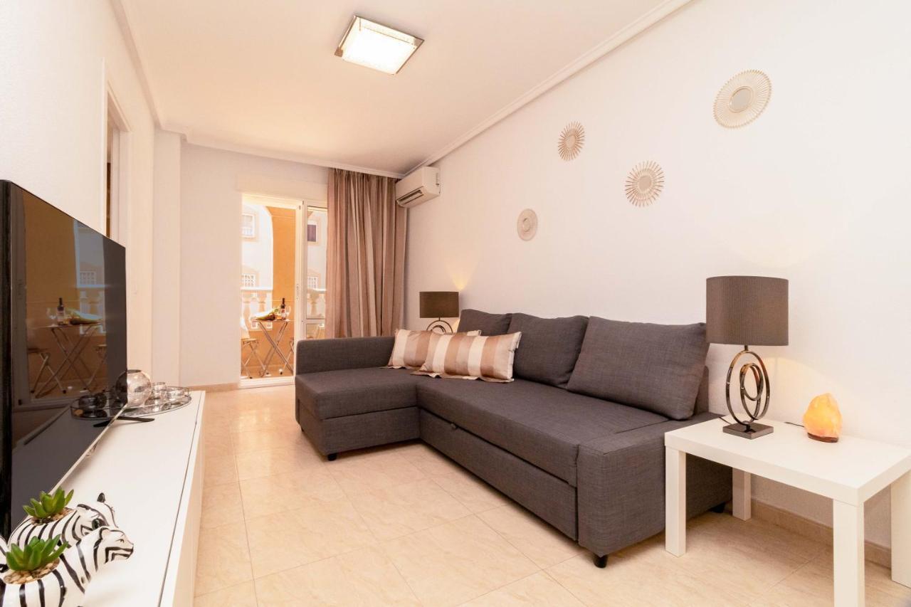 Apartamento Asta Torrevieja Exterior foto